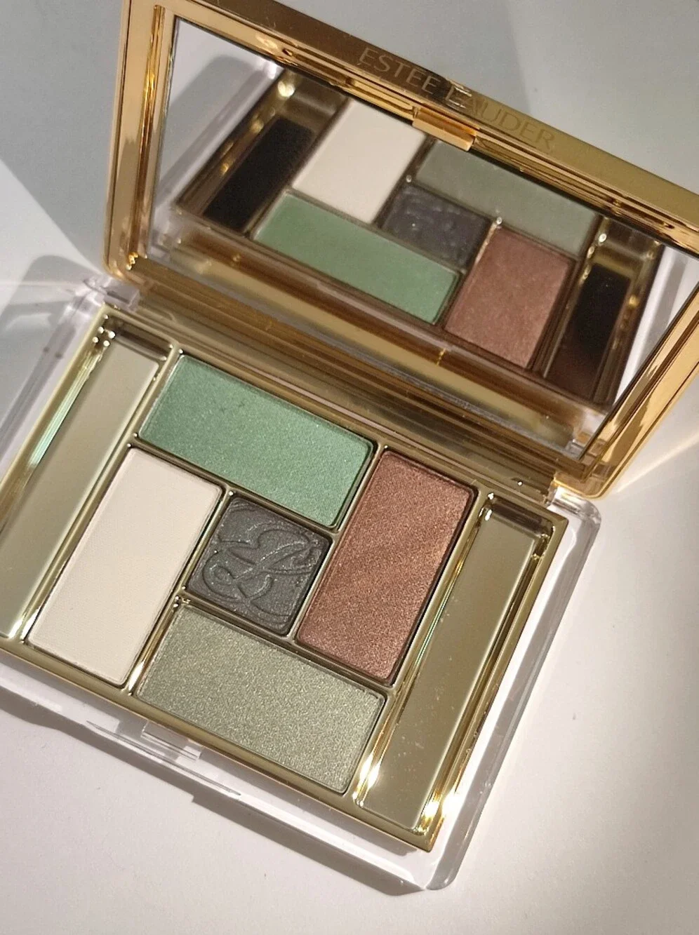 Estee Lauder Pure Color 09 Emerald Oasis Eyeshadow Palette - Picture 3 of 5